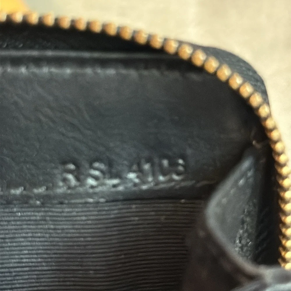🖤MARC JACOBS🖤Black Leather Bow Embellished Zip Around Card Case/EUC